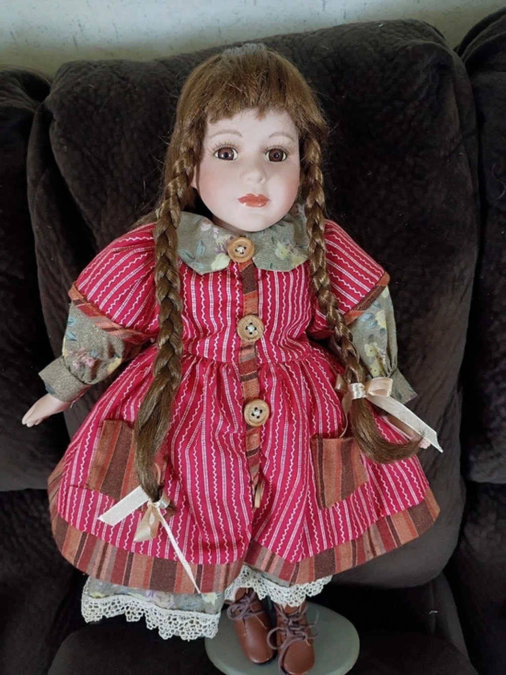 Angelina Collection Porcelain Doll – 2000 Release Certificate of Authenticity